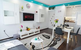 Luxury 2 Bedroom Apartment In Central Varna