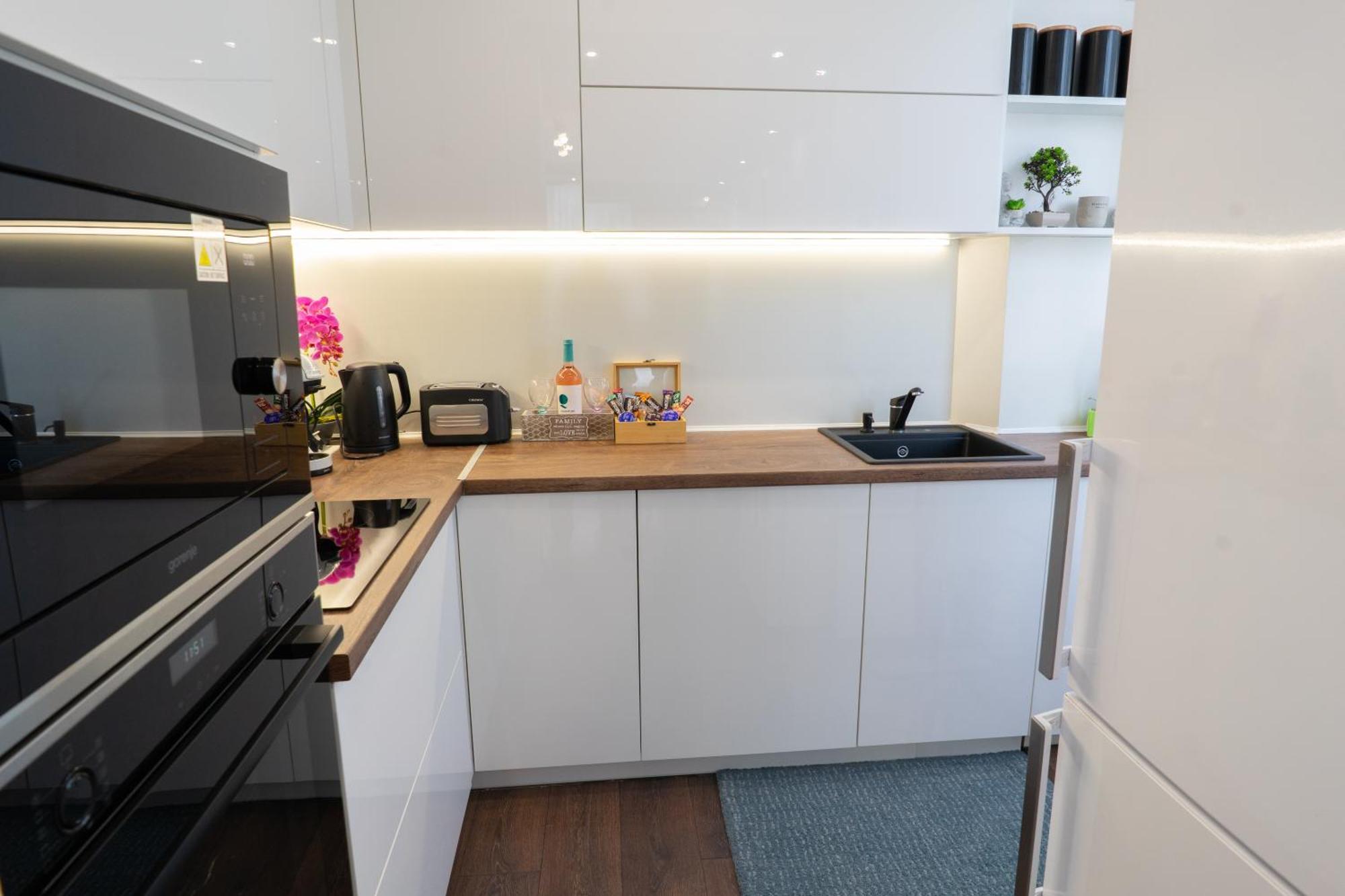 Luxury 2 Bedroom Apartment In Central Варна Экстерьер фото