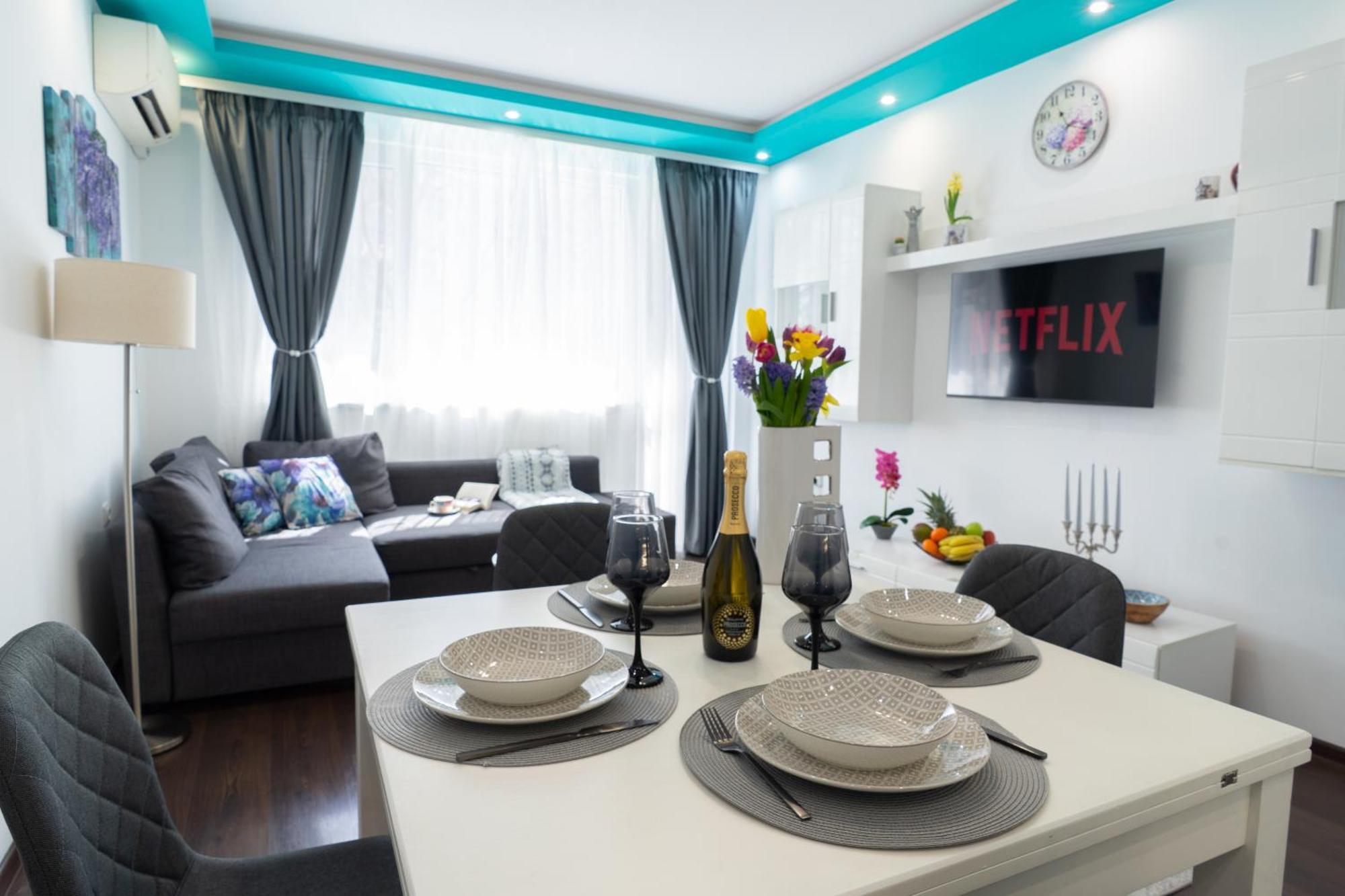 Luxury 2 Bedroom Apartment In Central Варна Экстерьер фото