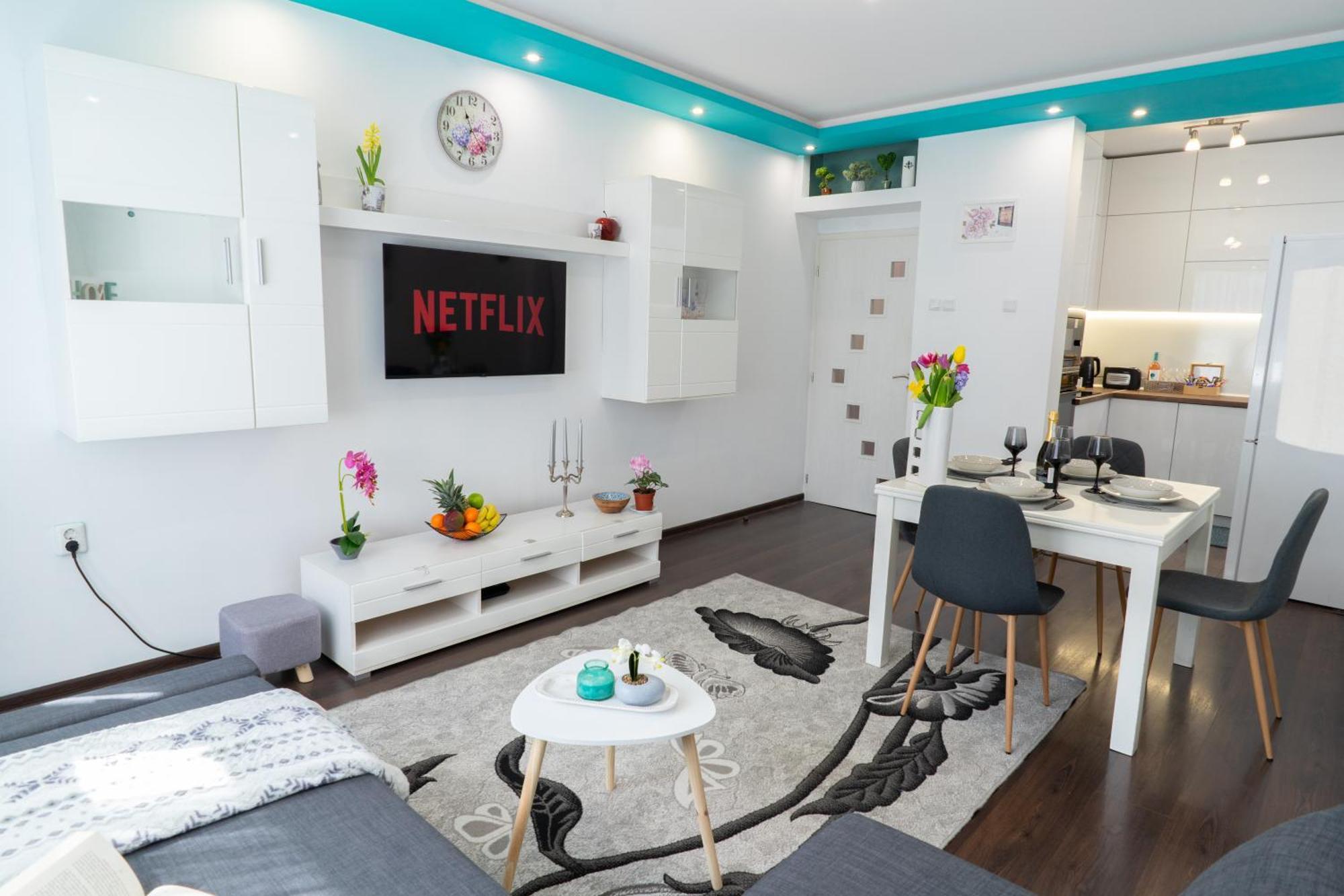 Luxury 2 Bedroom Apartment In Central Варна Экстерьер фото