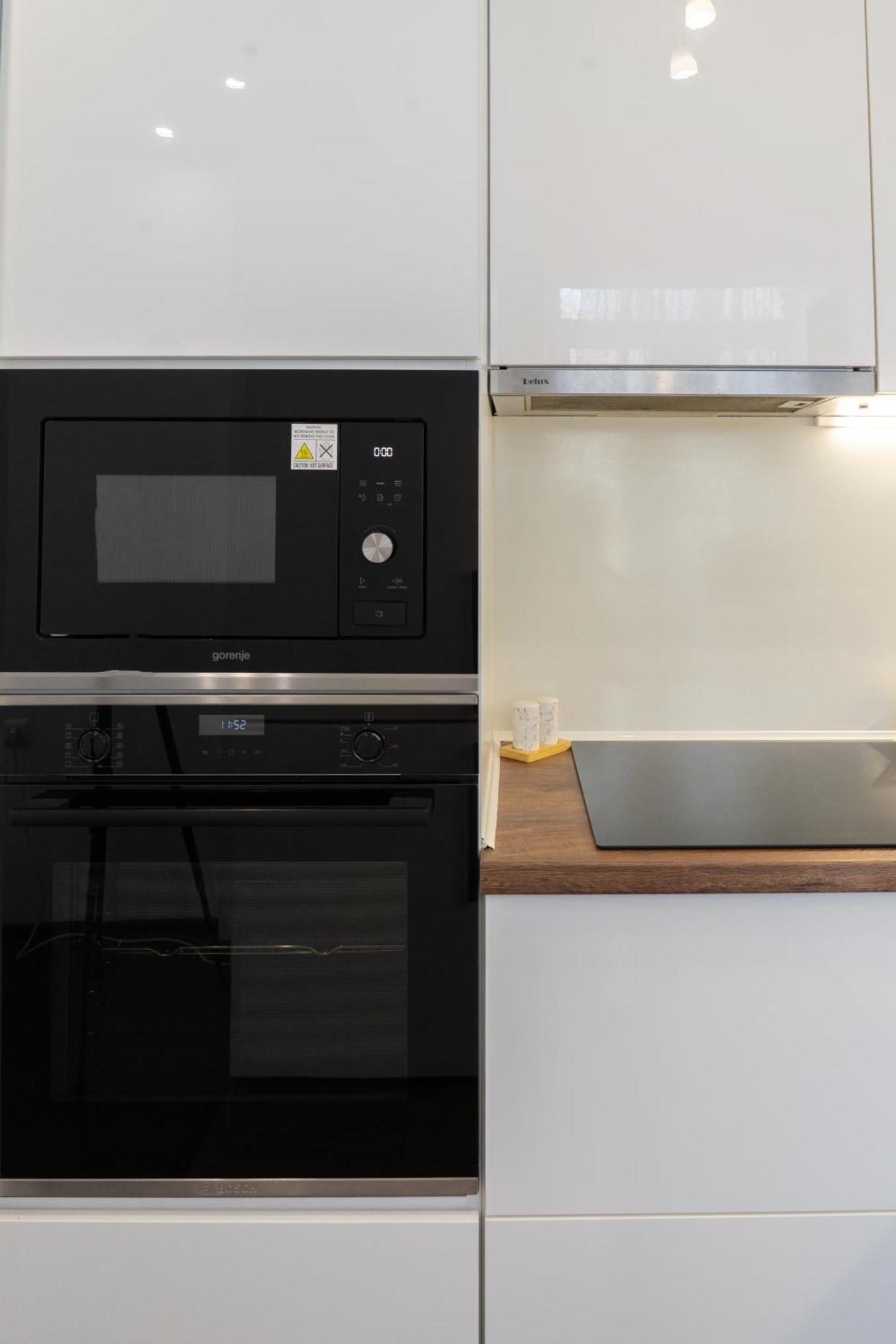 Luxury 2 Bedroom Apartment In Central Варна Экстерьер фото