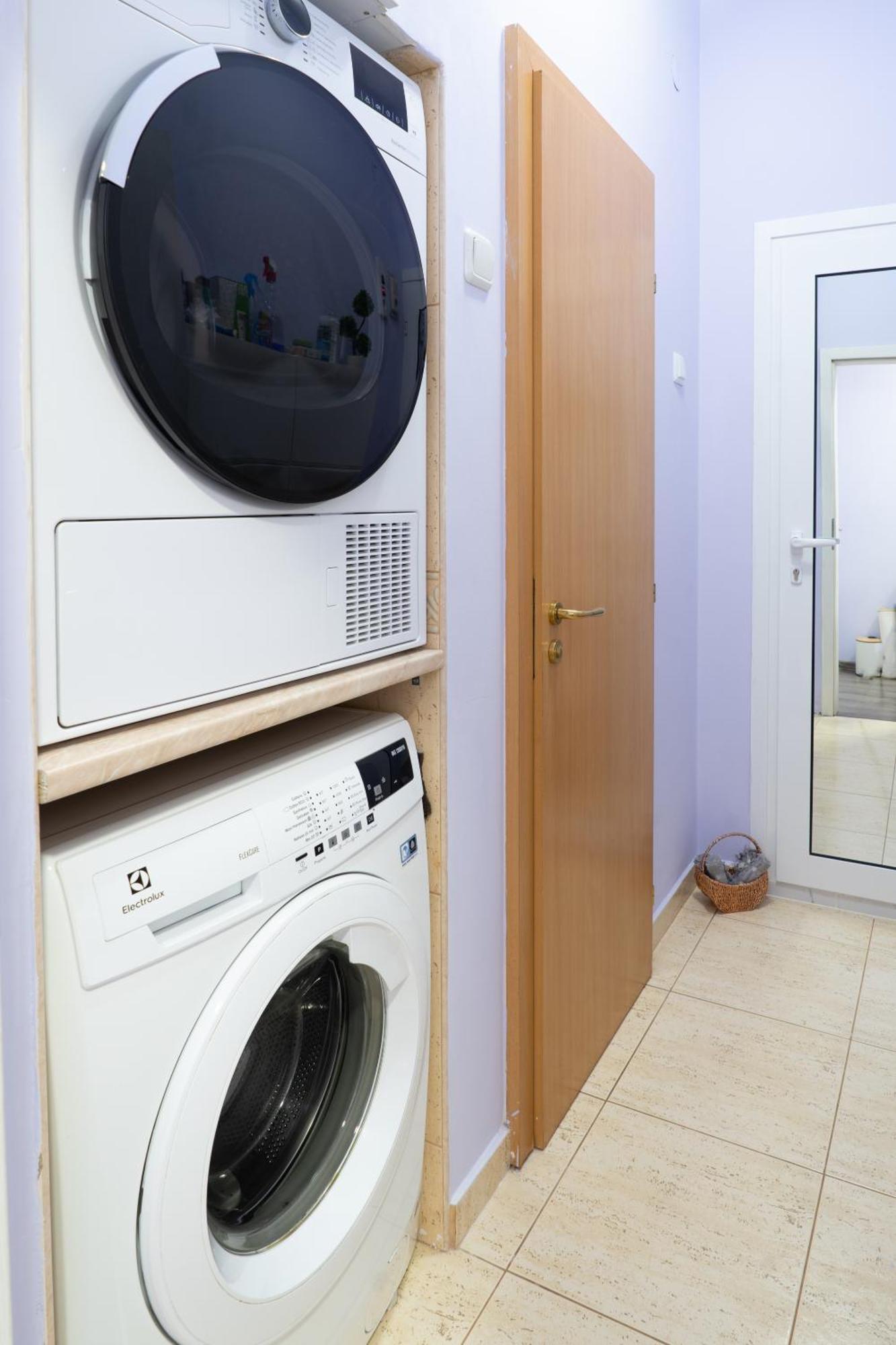 Luxury 2 Bedroom Apartment In Central Варна Экстерьер фото